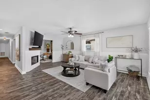 4828 Celia Cir W, Lakeland, FL 33813 - Photo 3