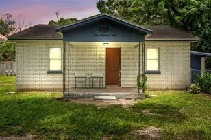 112 Palm Dr, Winter Haven, FL 33880 - Photo 1