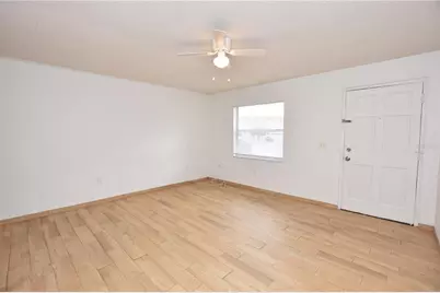 613 Robin Road #5, Lakeland, FL 33803 - Photo 3