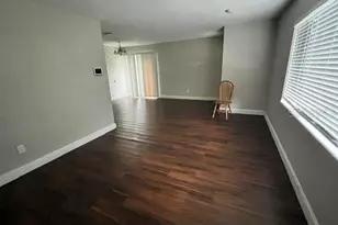 4915 Pocahontas Ln, Lakeland, FL 33810 - Photo 3