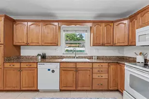 4020 Glen-Garry Rd W, Lakeland, FL 33813 - Photo 9