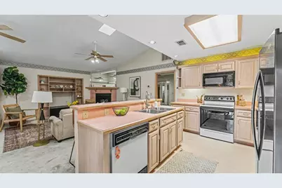 1880 N Crystal Lake Drive #69, Lakeland, FL 33801 - Photo 13