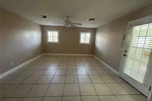 206 Hollywood Ct N, Kissimmee, FL 34743 - Photo 11