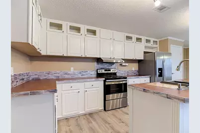 8334 Mitchall Drive, Lakeland, FL 33809 - Photo 9