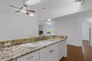 1154 Waterfall Ln, Lakeland, FL 33803 - Photo 15