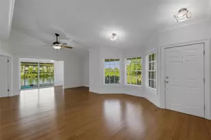 1154 Waterfall Ln, Lakeland, FL 33803 - Photo 5