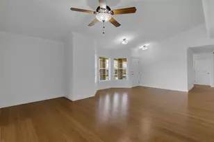 1154 Waterfall Ln, Lakeland, FL 33803 - Photo 9
