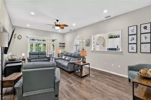 3914 Derby Dr, Lakeland, FL 33809 - Photo 9