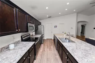 3719 Peregrine Wy, Lakeland, FL 33811 - Photo 17