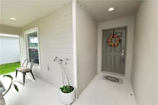 3719 Peregrine Wy, Lakeland, FL 33811 - Photo 3