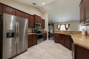 233 Mandolin Dr, Winter Haven, FL 33884 - Photo 5