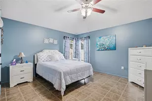 11026 Streamside Dr, Tampa, FL 33624 - Photo 15