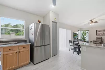 11026 Streamside Drive, Tampa, FL 33624 - Photo 15
