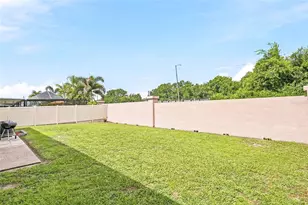 11026 Streamside Dr, Tampa, FL 33624 - Photo 27