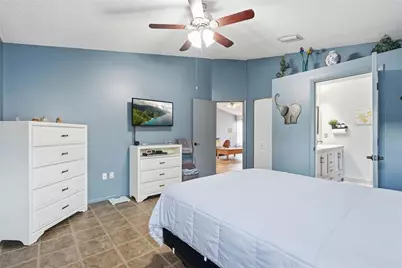 11026 Streamside Drive, Tampa, FL 33624 - Photo 17