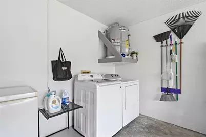 11026 Streamside Drive, Tampa, FL 33624 - Photo 25