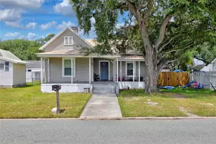 204 NE 1st Ave, Mulberry, FL 33860 - Photo 1