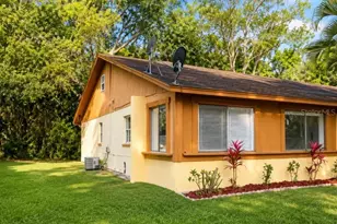 1152 Old S Dr, Lakeland, FL 33811 - Photo 1