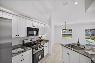 6035 Hillside Heights Dr, Lakeland, FL 33812 - Photo 5