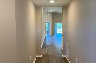 3902 Wrenwood Dr, Lakeland, FL 33811 - Photo 3