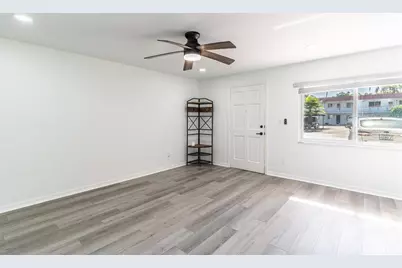 1100 Martinique Drive #106, Winter Haven, FL 33884 - Photo 9