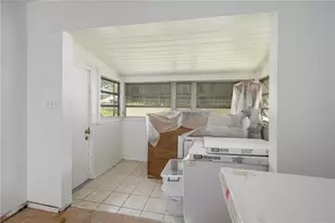 3905 N Clearfield Ave, Tampa, FL 33603 - Photo 9