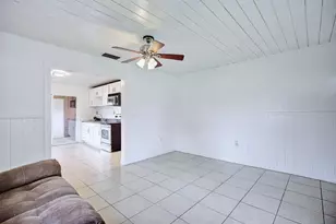 131 Wiggins Ave, Avon Park, FL 33825 - Photo 9