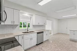 7209 Grove Way, Lakeland, FL 33810 - Photo 5