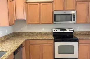 4011 Winding Vine Dr, Lakeland, FL 33812 - Photo 5