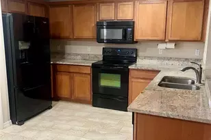 308 Windsor St, Lakeland, FL 33803 - Photo 3