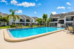 654 Haven Pl, Tarpon Springs, FL 34689 - Photo 3