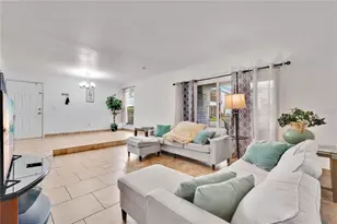 654 Haven Pl, Tarpon Springs, FL 34689 - Photo 5
