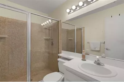 1084 Meadowood Pointe Road, Lakeland, FL 33811 - Photo 17