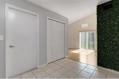 1084 Meadowood Pointe Road, Lakeland, FL 33811 - Photo 13