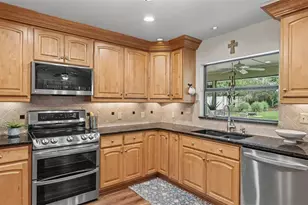 4765 Highlands Pl Cir, Lakeland, FL 33813 - Photo 7