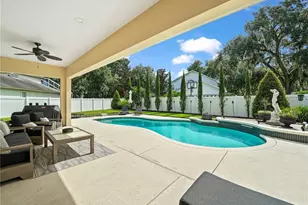 6556 Crescent Lake Dr, Lakeland, FL 33813 - Photo 49