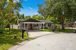 156 Manseau Dr, Winter Haven, FL 33880 - Photo 3