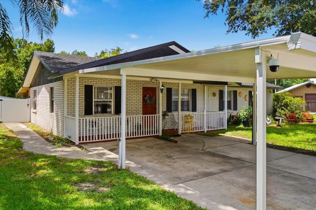 156 Manseau Dr - 156 Manseau Dr, Winter Haven, FL 33880 Luxury Property | Jose Angel Pina