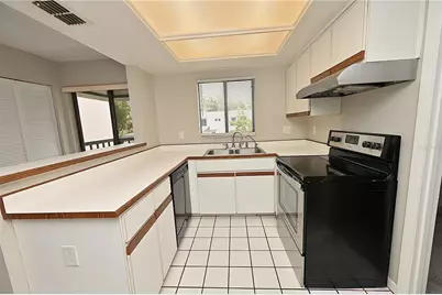 1808 Village Court, Mulberry, FL 33860 - Photo 5