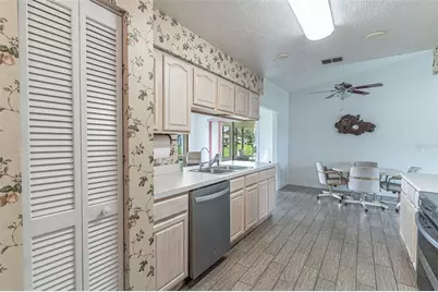 2260 Grand Cypress Drive, Lakeland, FL 33810 - Photo 7