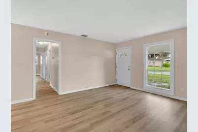 5810 Driftwood Drive, Lakeland, FL 33809 - Photo 7