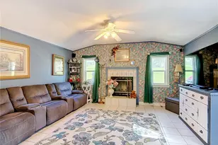 128 N Lake Florence Dr, Winter Haven, FL 33884 - Photo 31