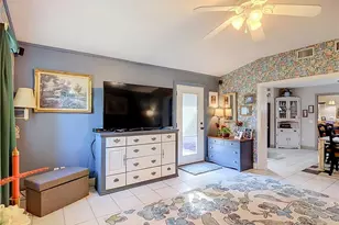 128 N Lake Florence Dr, Winter Haven, FL 33884 - Photo 29