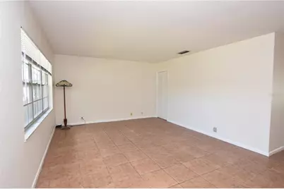 204 Chaucer Lane, Winter Haven, FL 33884 - Photo 7