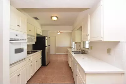 204 Chaucer Lane, Winter Haven, FL 33884 - Photo 5