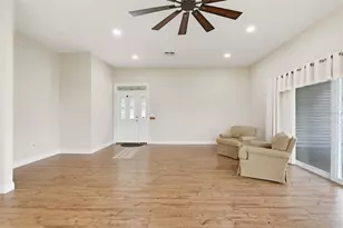 1097 Caravan Loop, Polk City, FL 33868 - Photo 9