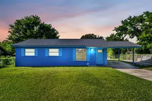 707 N Lorri Ave, Lakeland, FL 33815 - Photo 1