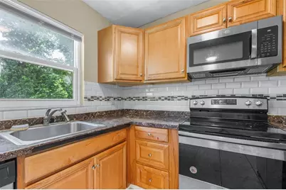 911 W Gaston Place, Tampa, FL 33604 - Photo 13