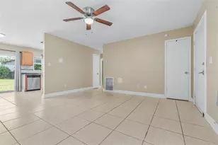 911 W Gaston Pl, Tampa, FL 33604 - Photo 7