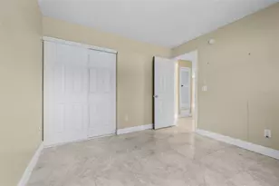 911 W Gaston Pl, Tampa, FL 33604 - Photo 17